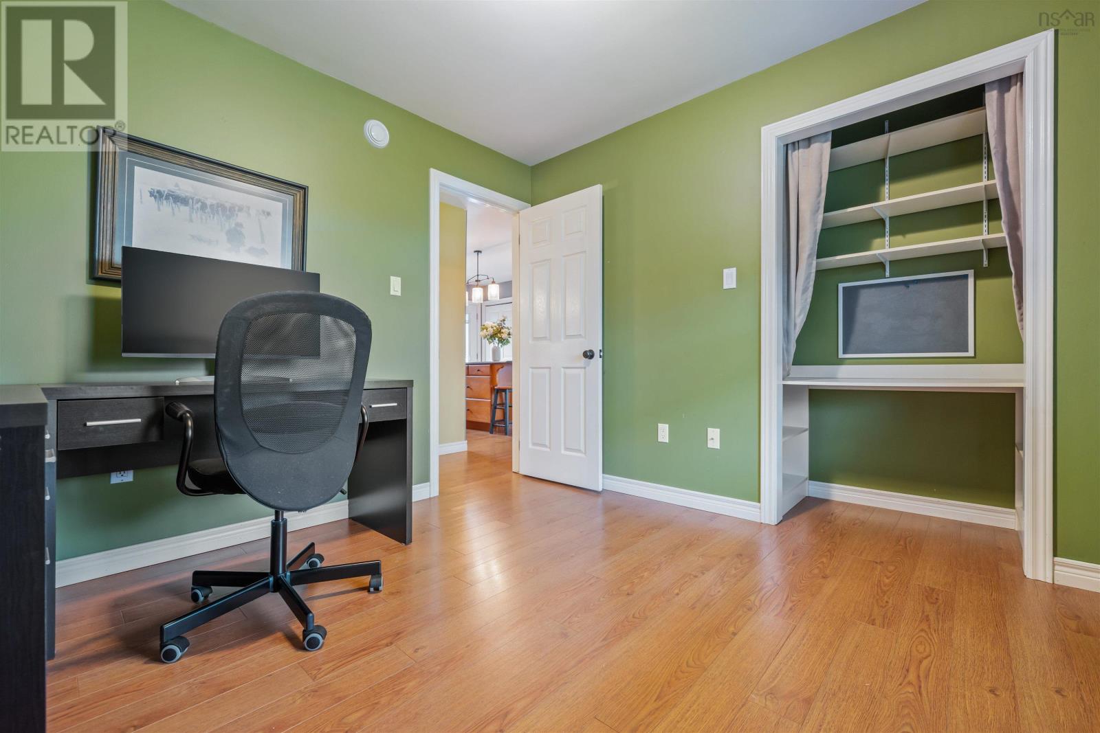 Property 22 of 47 of 11 Downsview Drive