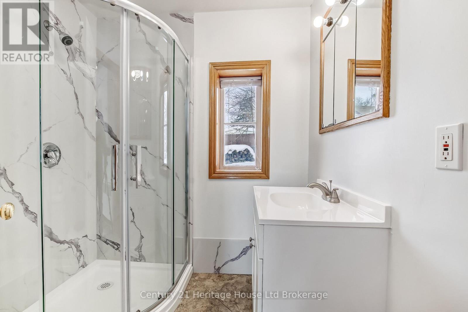 152 CHARLES STREET E - Photo 5 of 29, Ingersoll (Ingersoll - South), Ontario