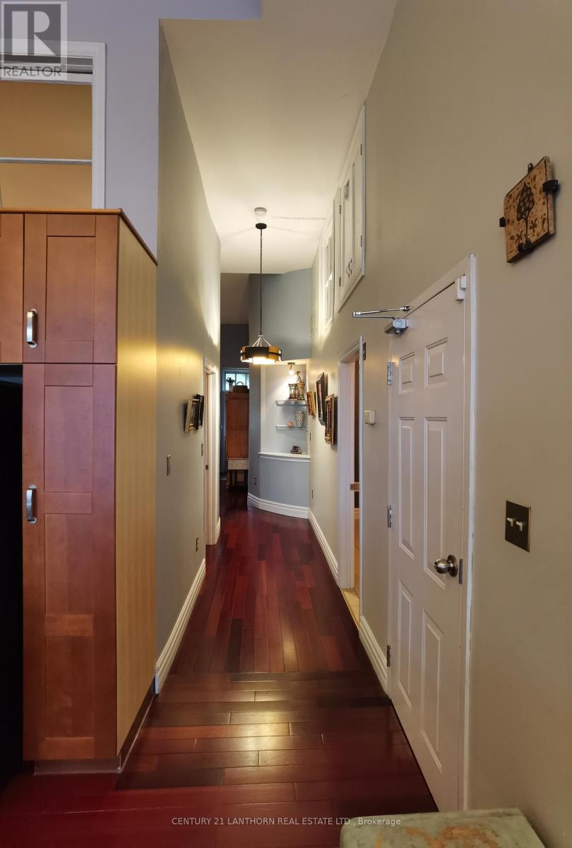 393 FRONT STREET - 15