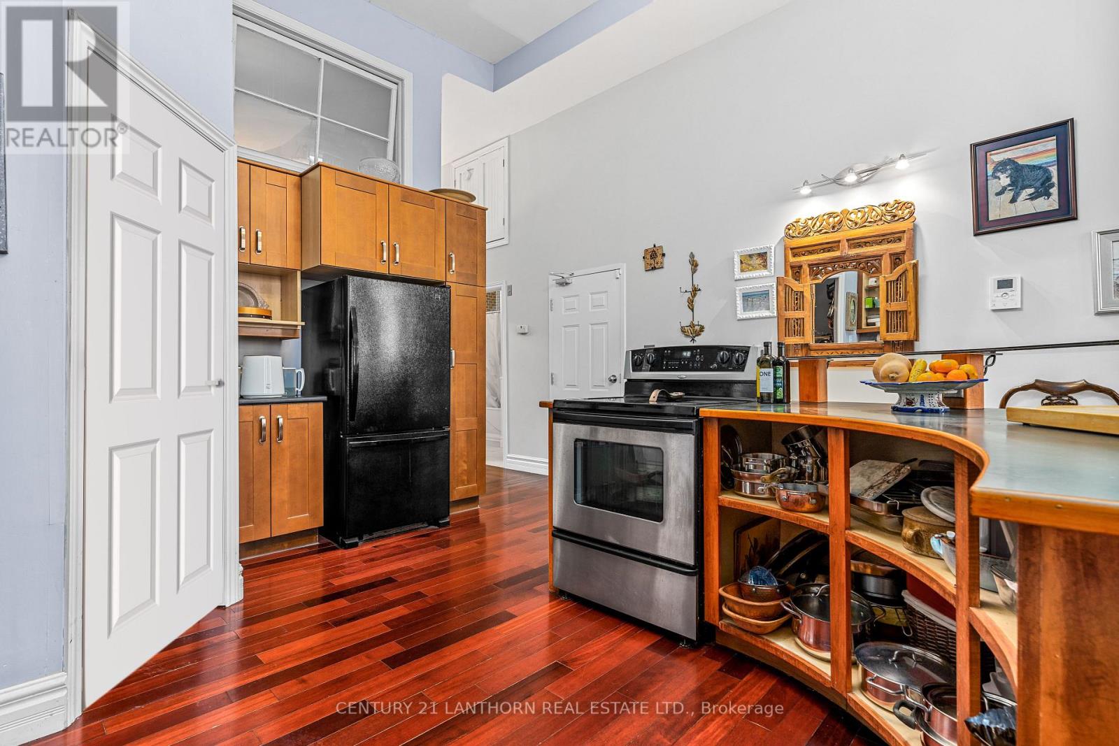 393 FRONT STREET - 6