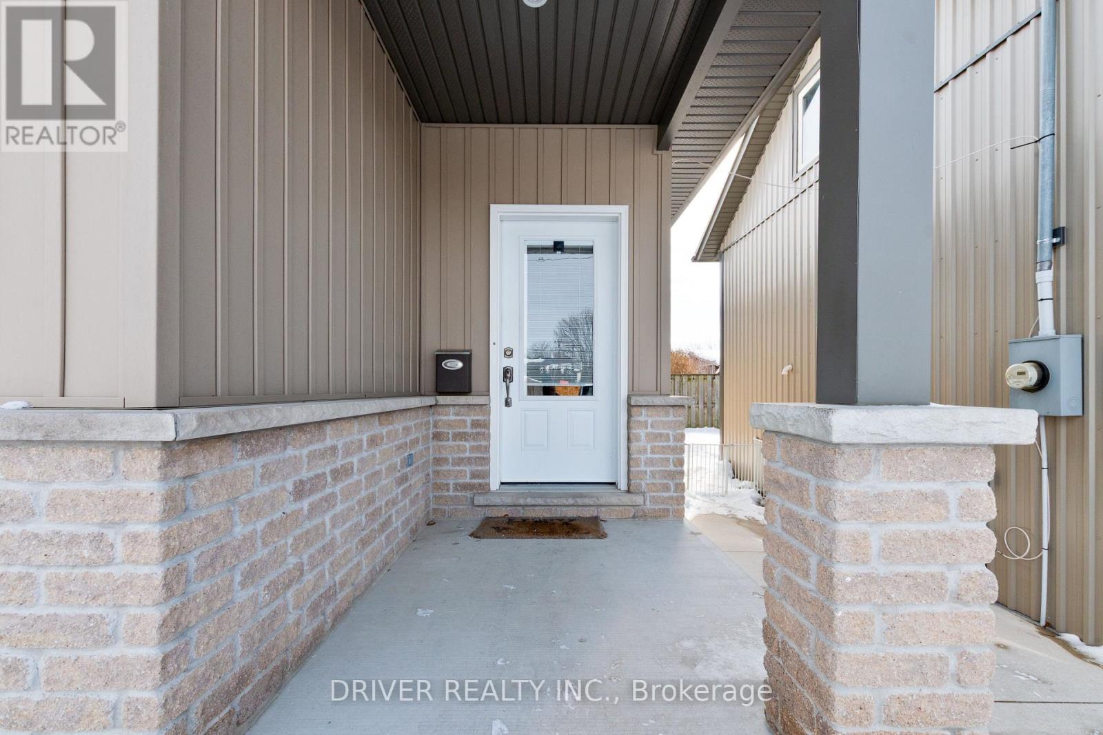 36 SPRUCE STREET W - Photo 2 of 32, Aylmer, Ontario