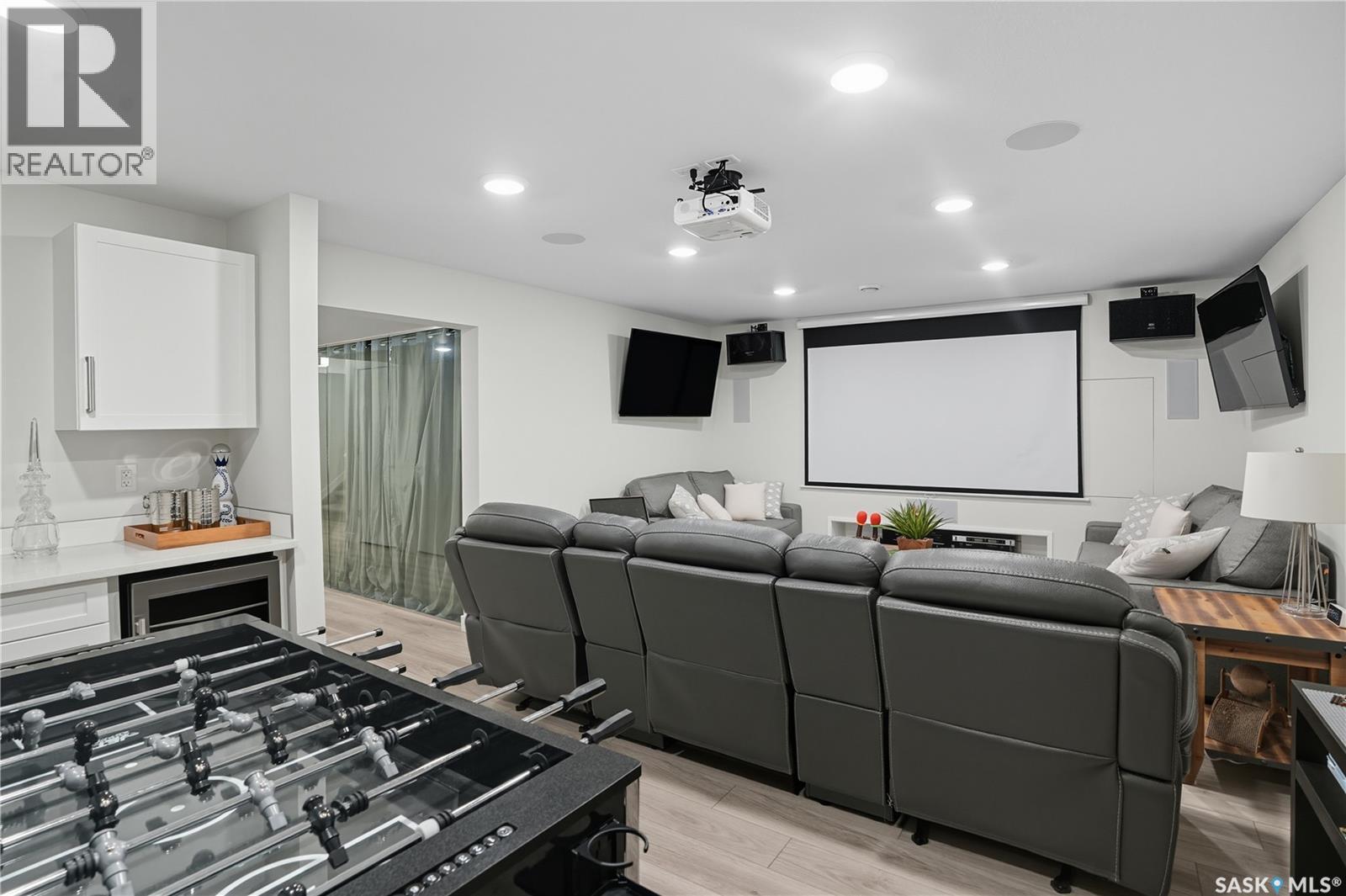 303 DAGNONE CRESCENT - 35