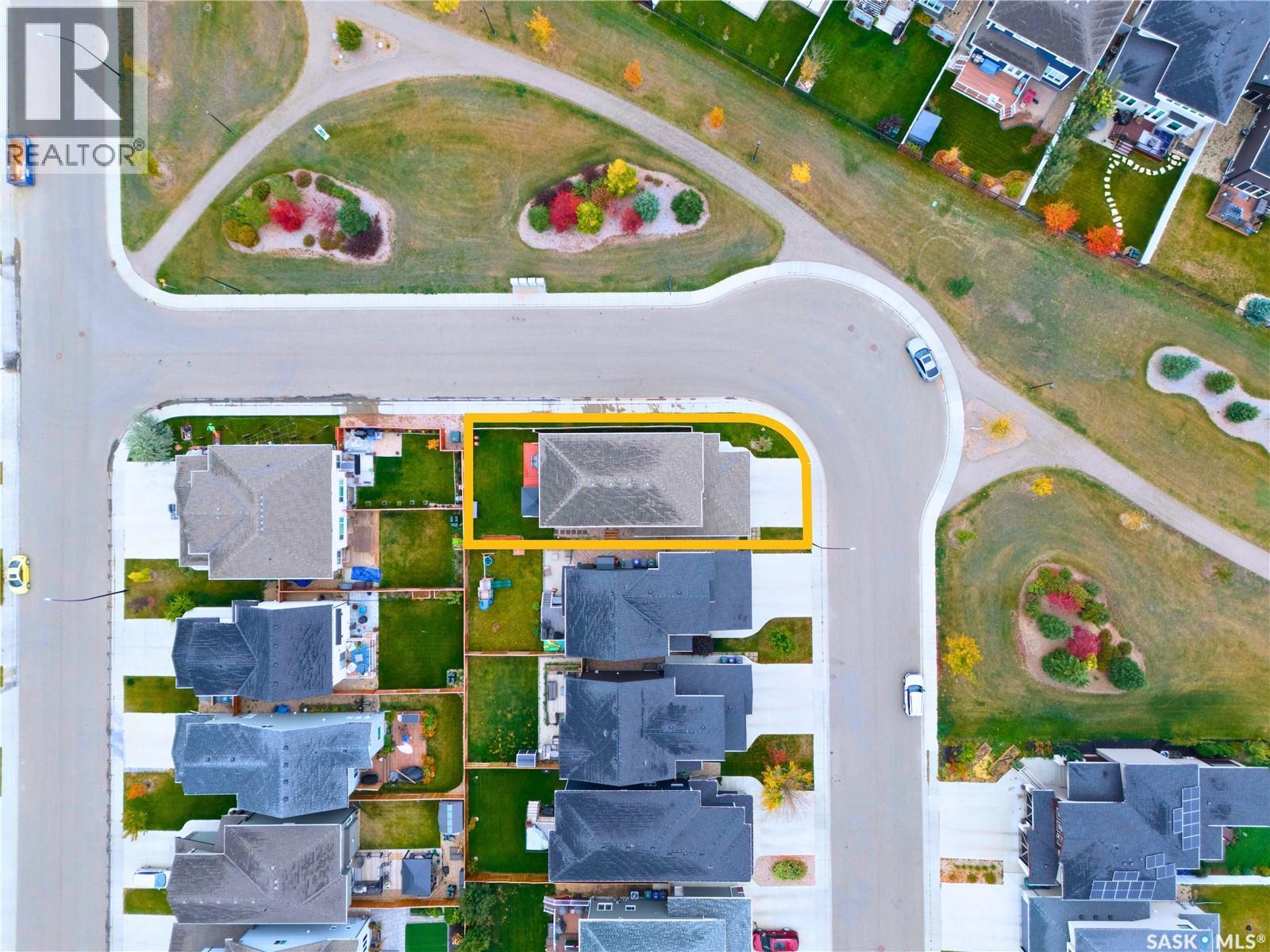 303 DAGNONE CRESCENT - 48