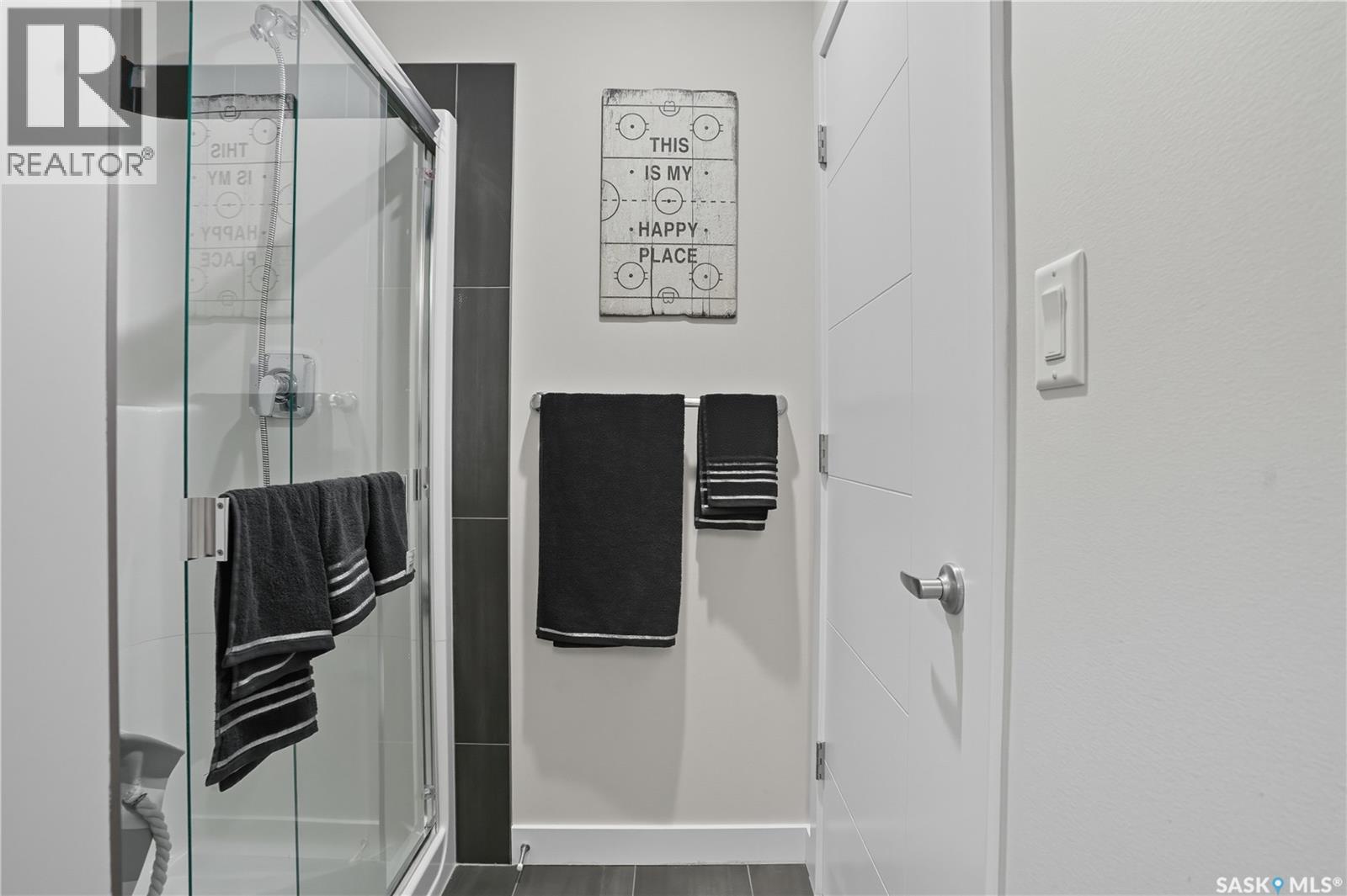 303 DAGNONE CRESCENT - 39