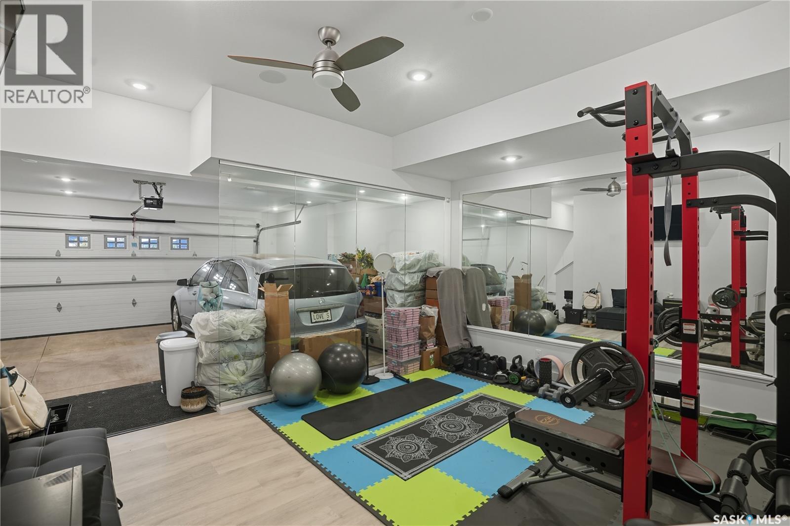 303 DAGNONE CRESCENT - 41