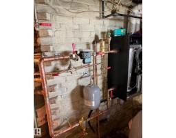 10848 93 St Nw, Edmonton, AB T5H1Y9 Photo 18