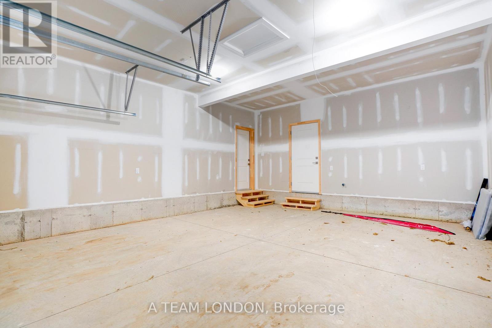 72 THE PROMENADE Property Photo