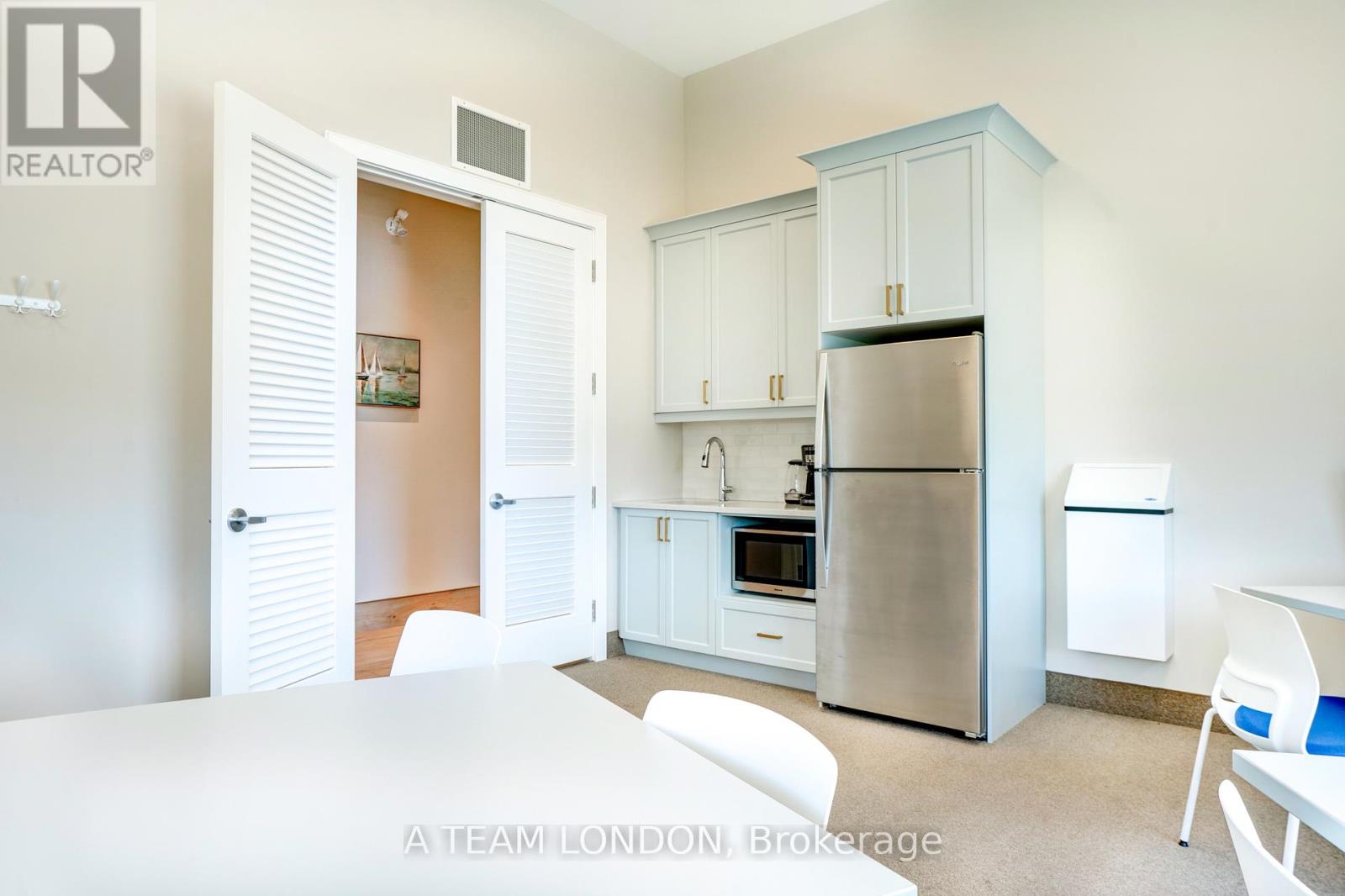 18 HARBOUR WAY - 13
