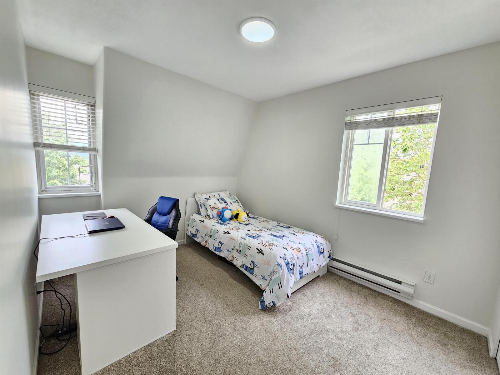 74 8890 WALNUT GROVE DRIVE, Langley