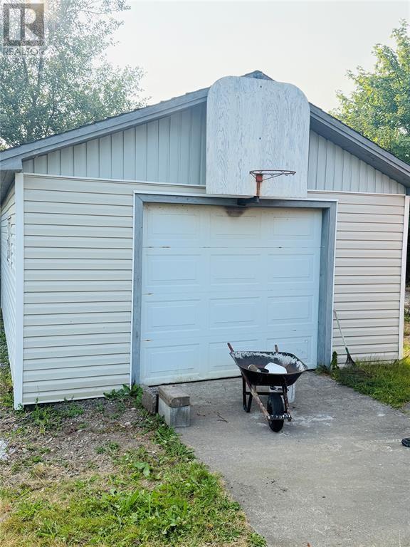 1135 Main Road - 21