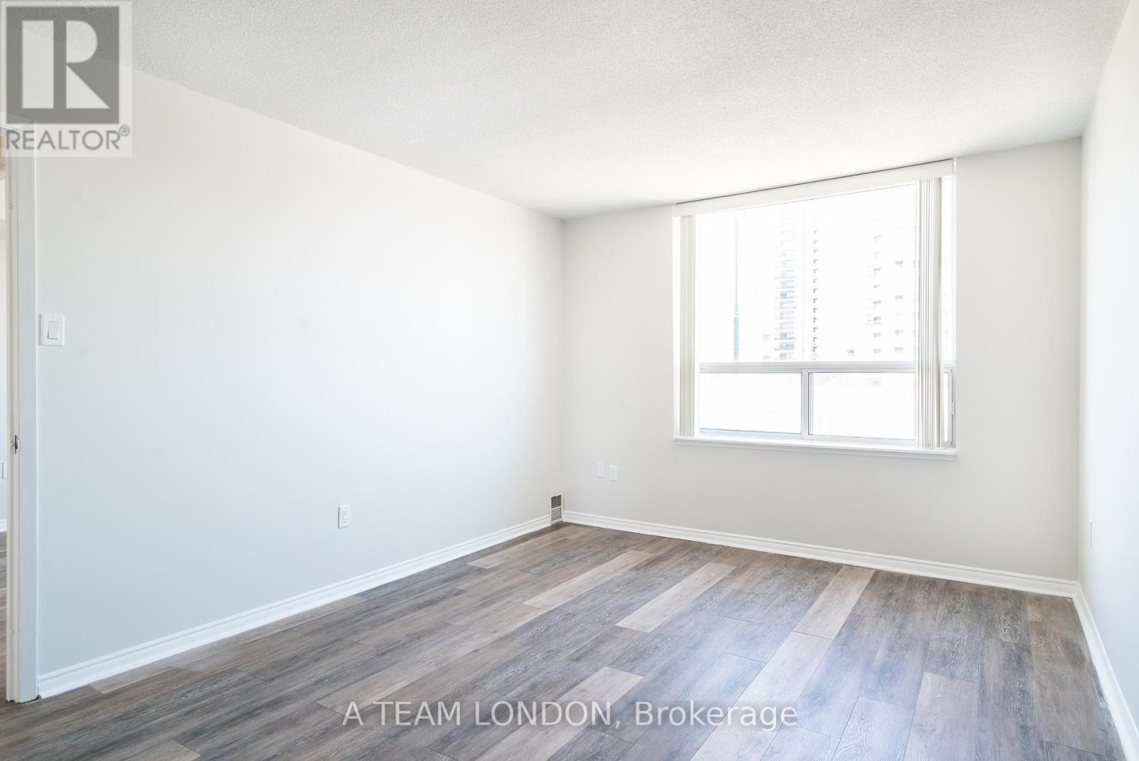 #503 155 KENT STREET - 19