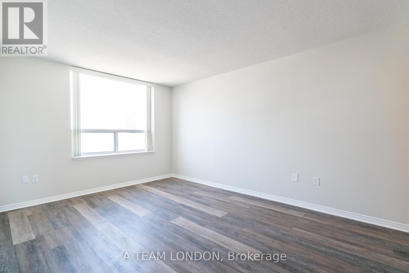 #503 155 KENT STREET - 18