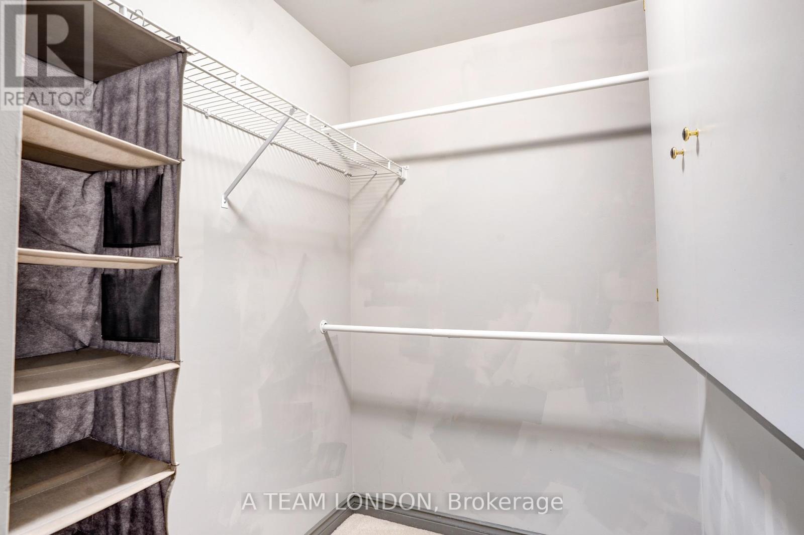 15 BAYSIDE COURT Property Photo