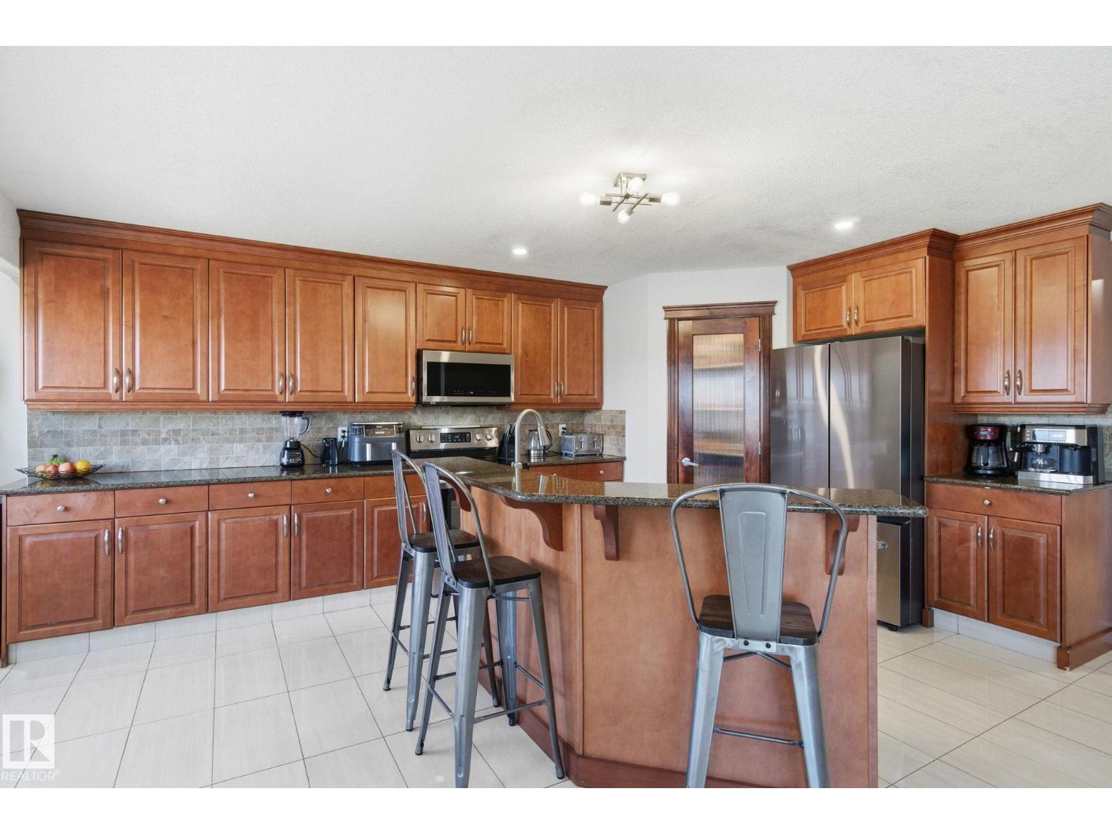 48 DOUGLAS CR, Leduc