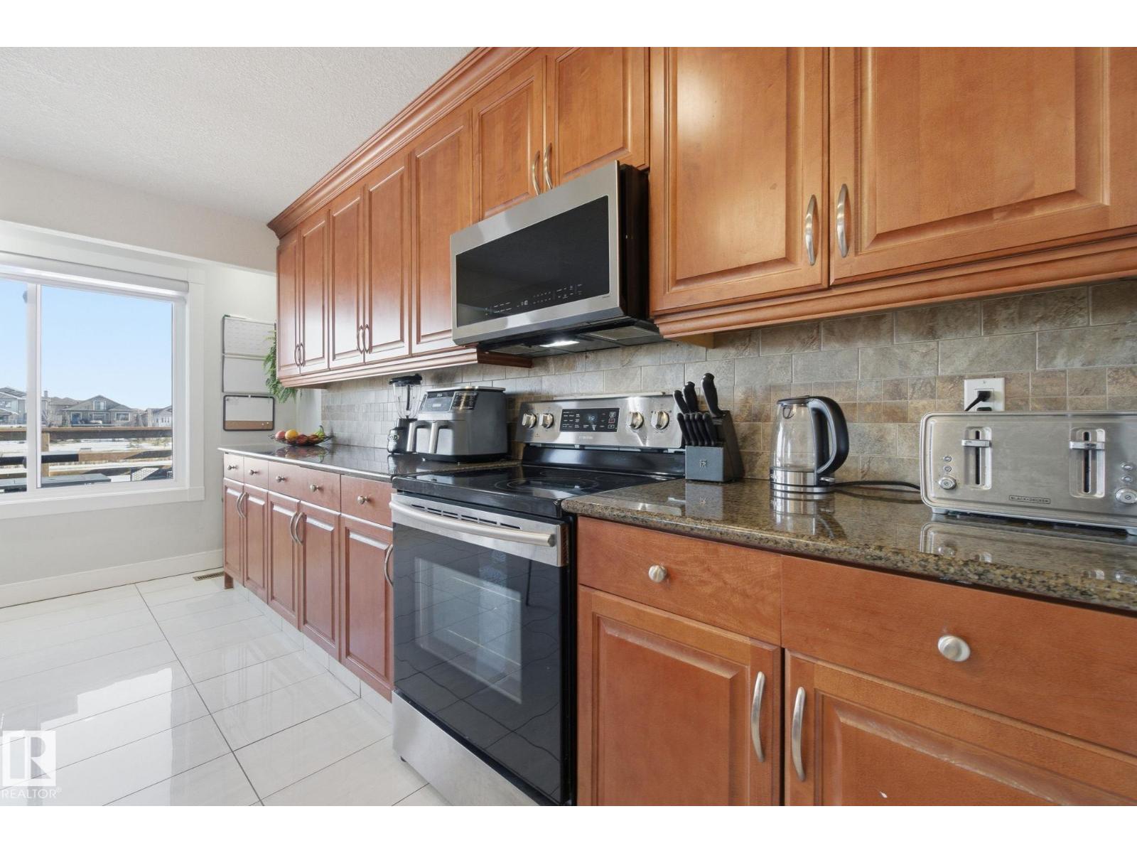 48 DOUGLAS CR, Leduc