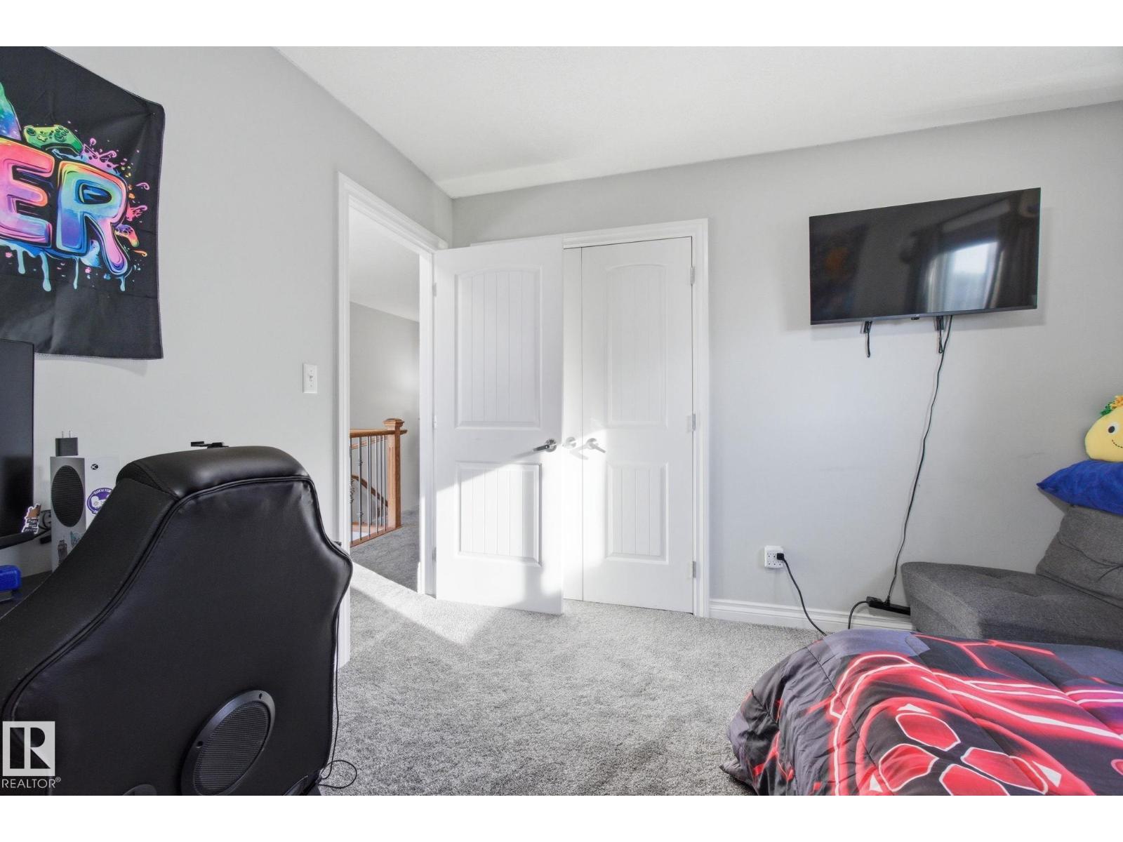 48 DOUGLAS CR, Leduc