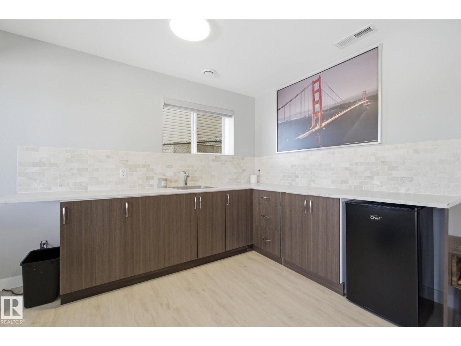 48 DOUGLAS CR, Leduc