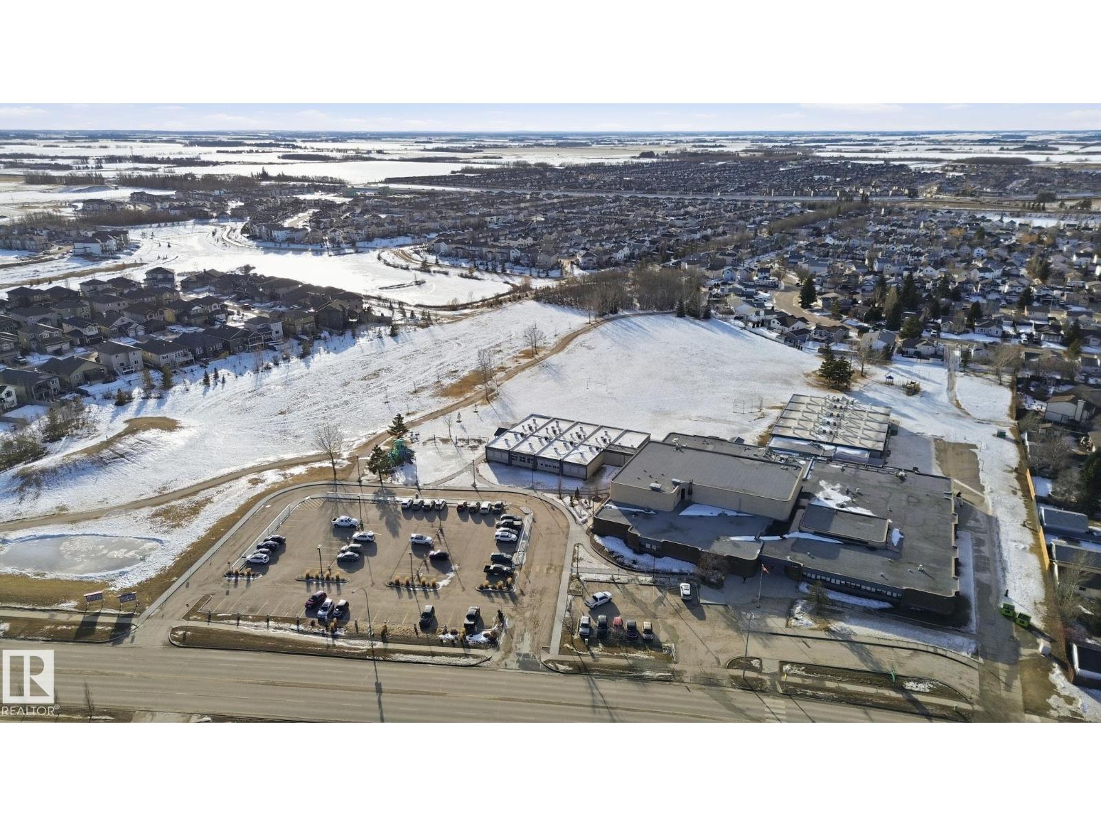 48 DOUGLAS CR, Leduc