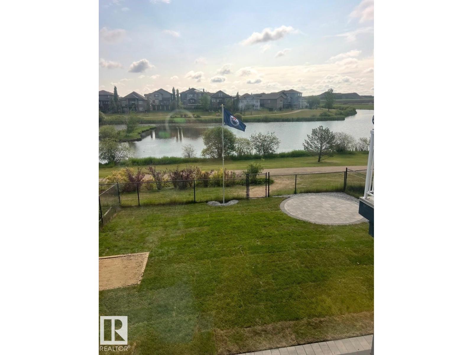 48 DOUGLAS CR, Leduc