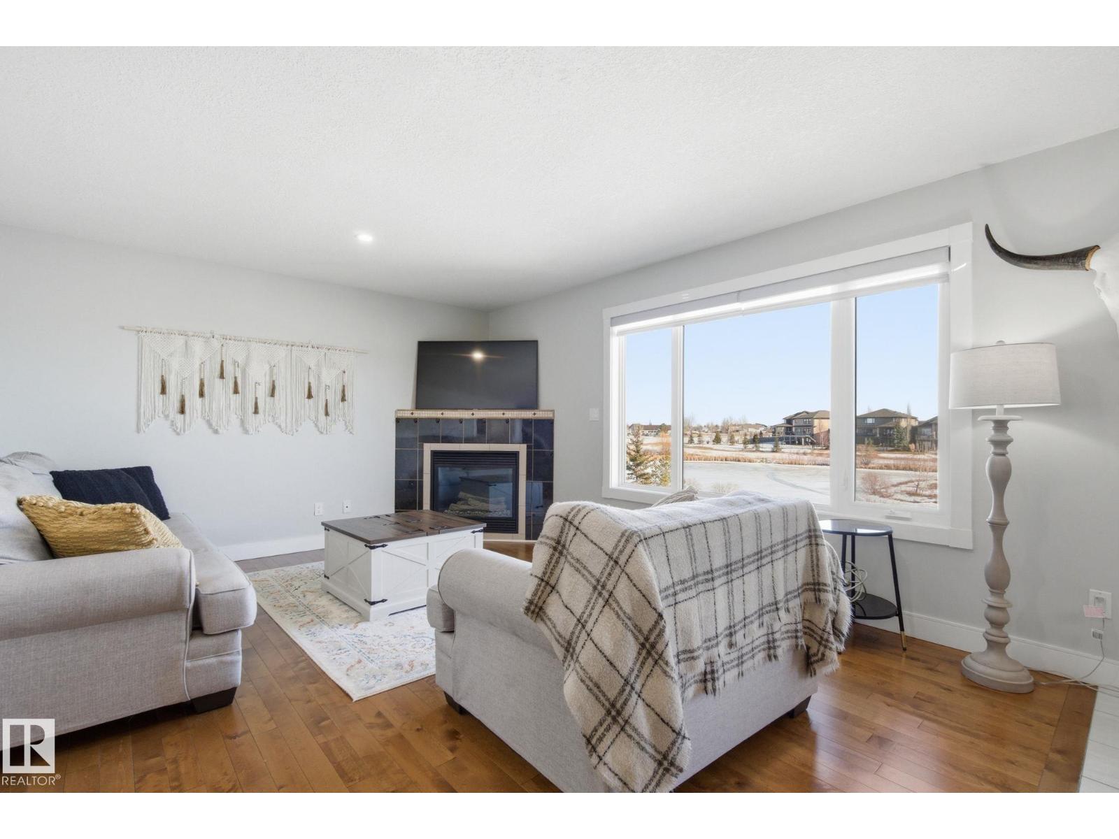 48 DOUGLAS CR, Leduc