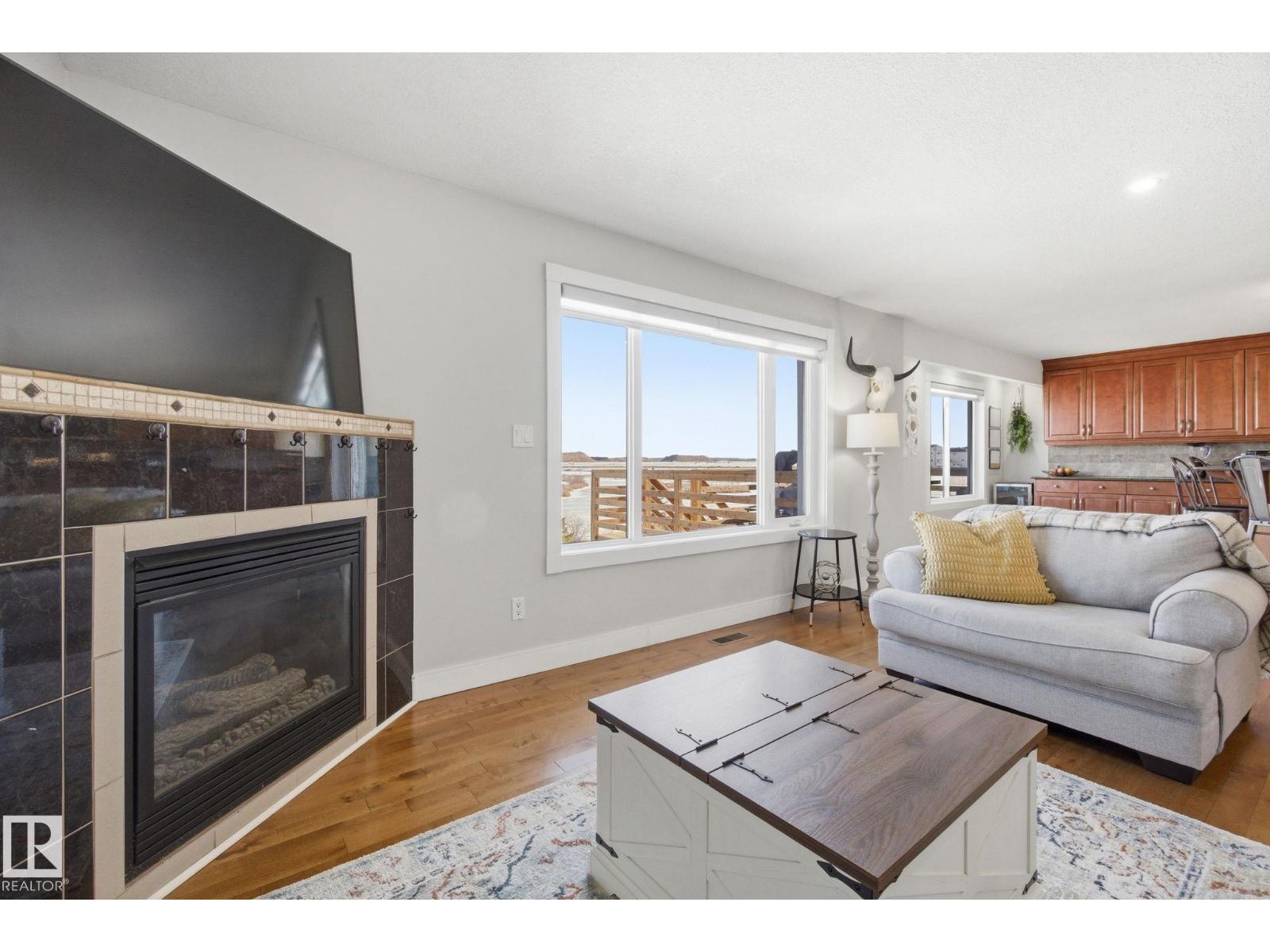 48 DOUGLAS CR, Leduc