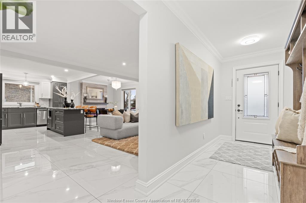 194 SHANNON - Photo 5 of 50, Tecumseh, Ontario