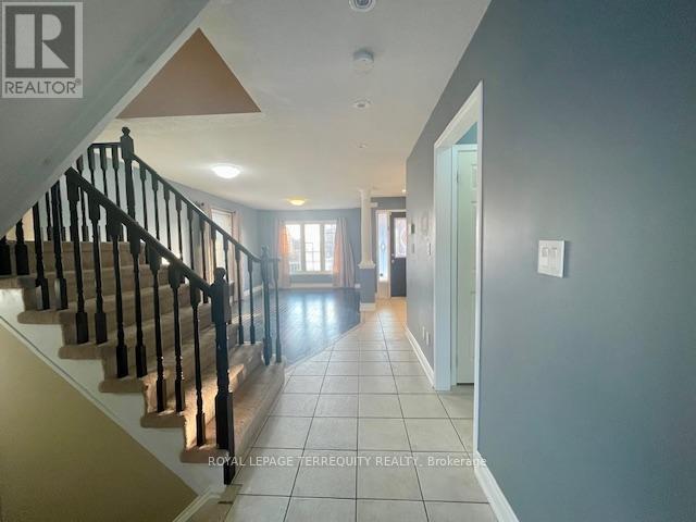 3240 Hunters photo 3