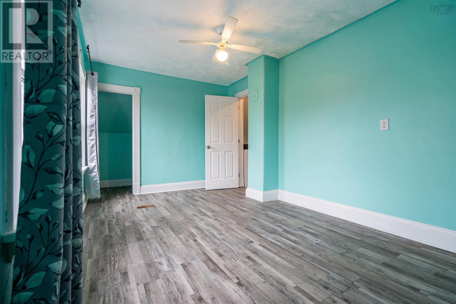 Property 20 of 28 of 29 North Street