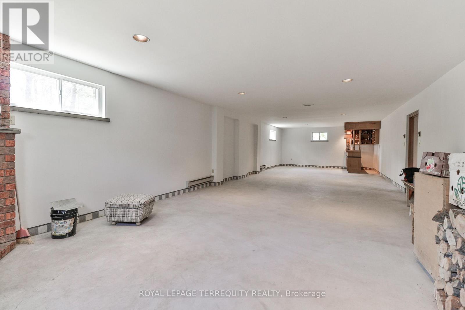46 STOCCO CIRCLE - 19