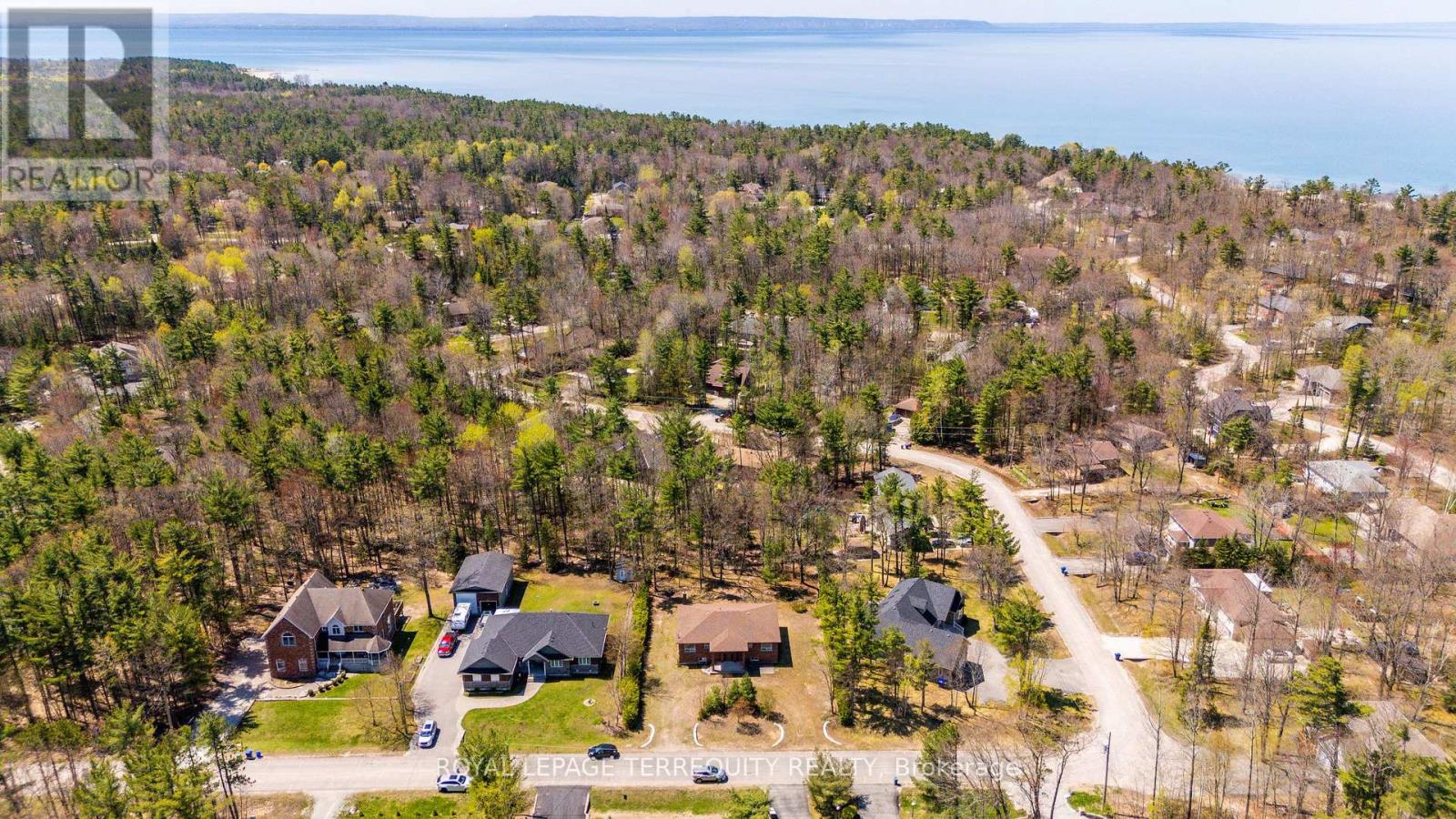 46 STOCCO CIRCLE - 29