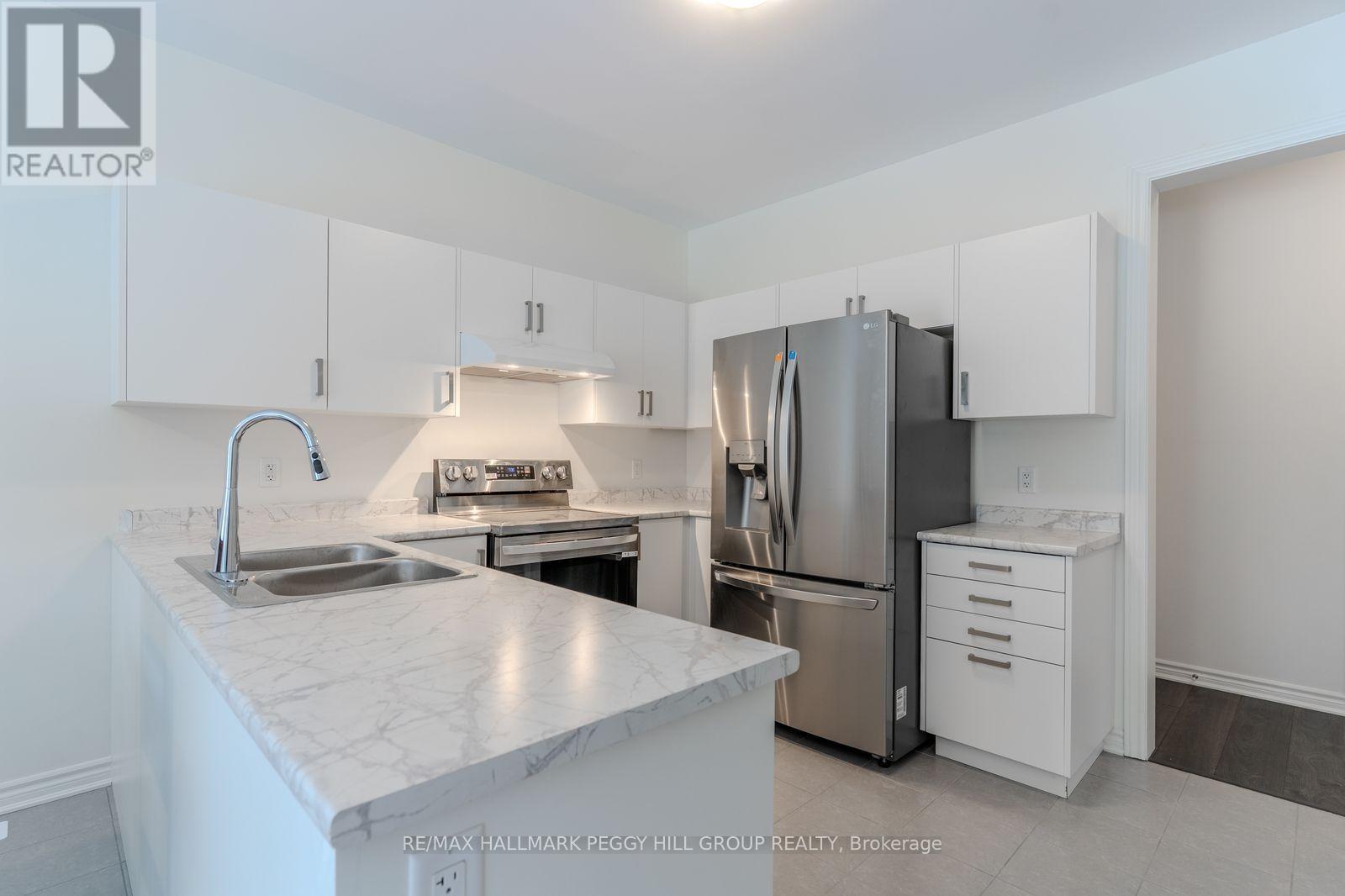 244 MCKENZIE DRIVE - Photo 3 of 18, Clearview (Stayner), Ontario