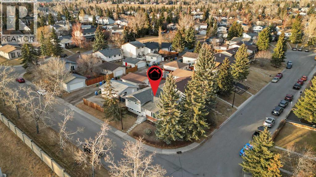 Single Family House 4 Level for Sale in  Ranch Glen Drive NW Ranchlands Calgary 