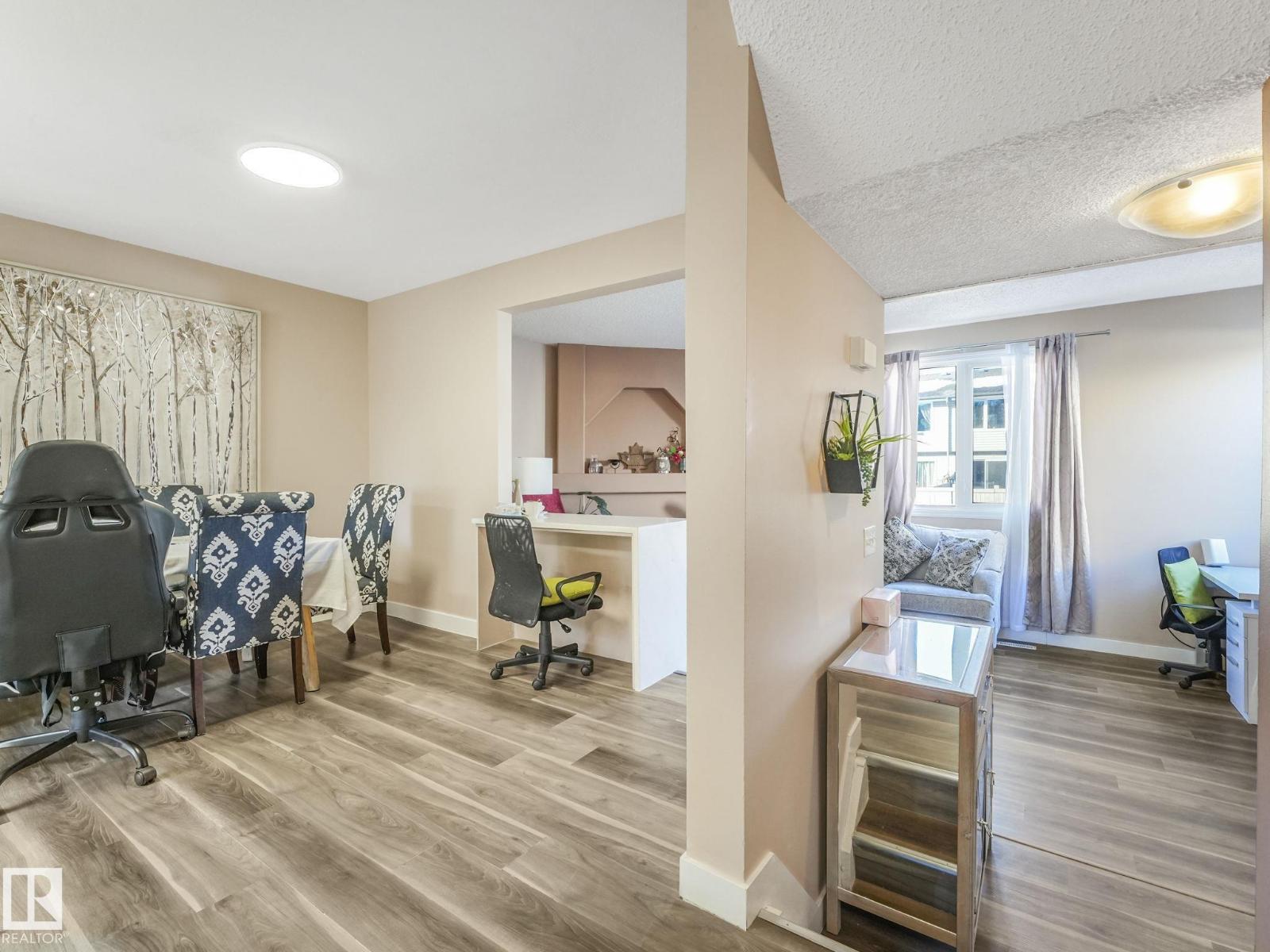 64 AKINSDALE GD N, St. Albert