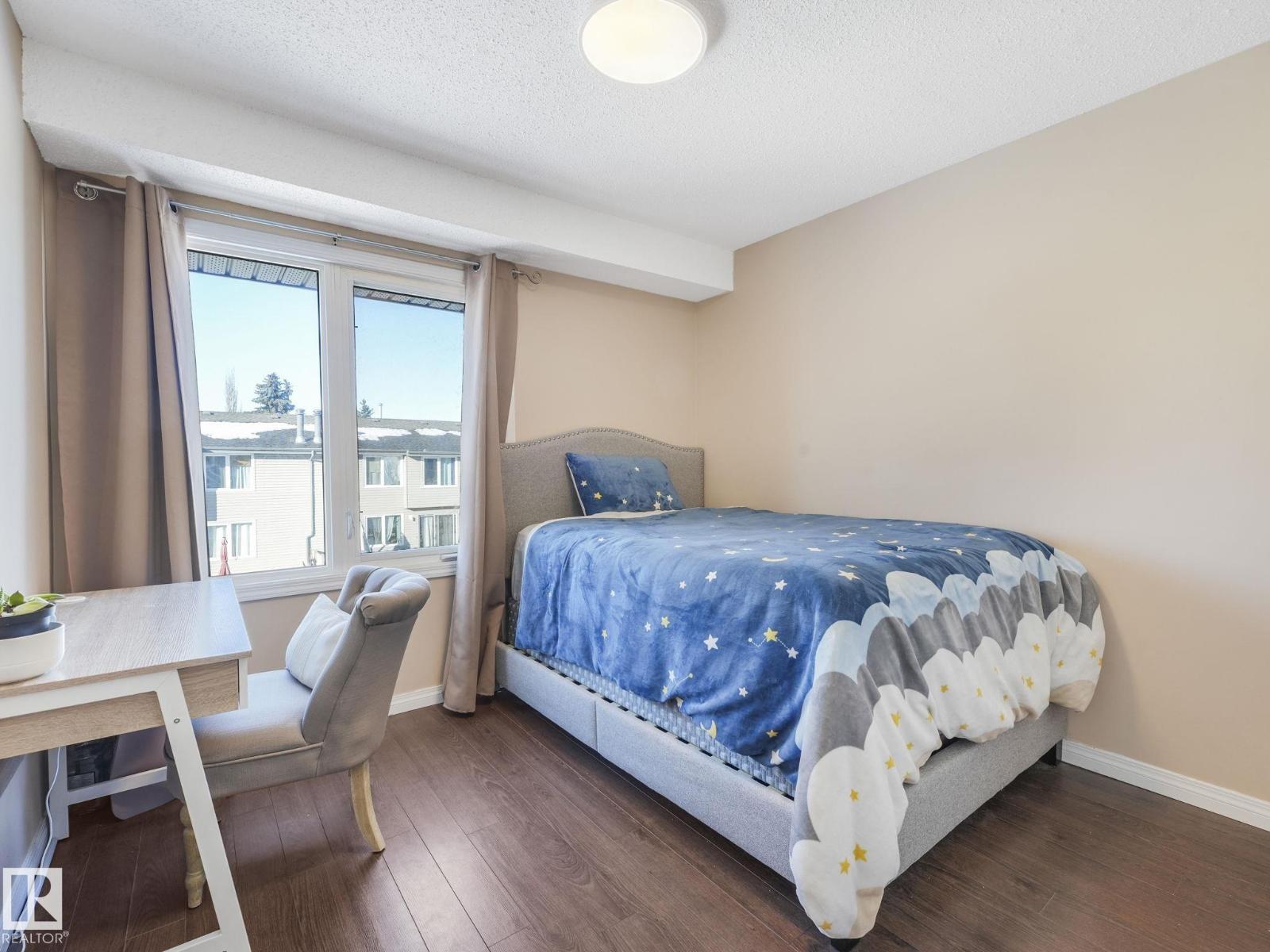 64 AKINSDALE GD N, St. Albert