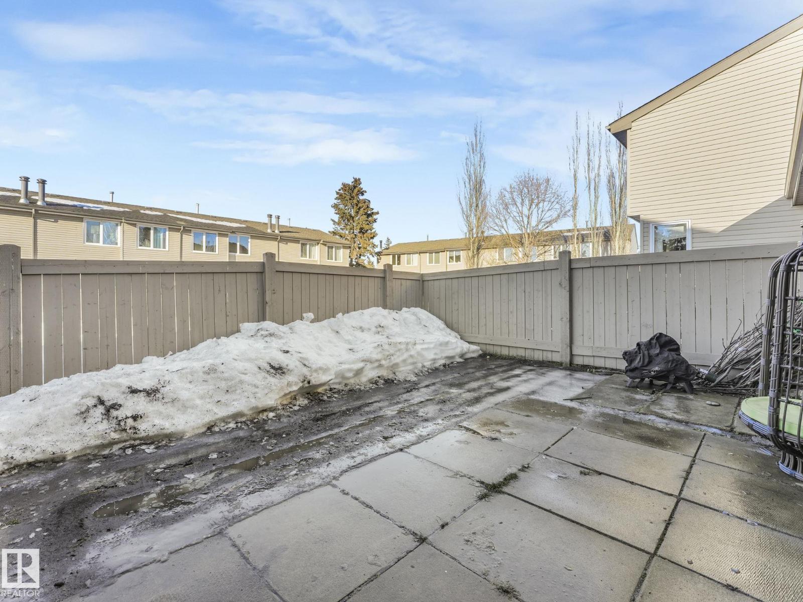 64 AKINSDALE GD N, St. Albert