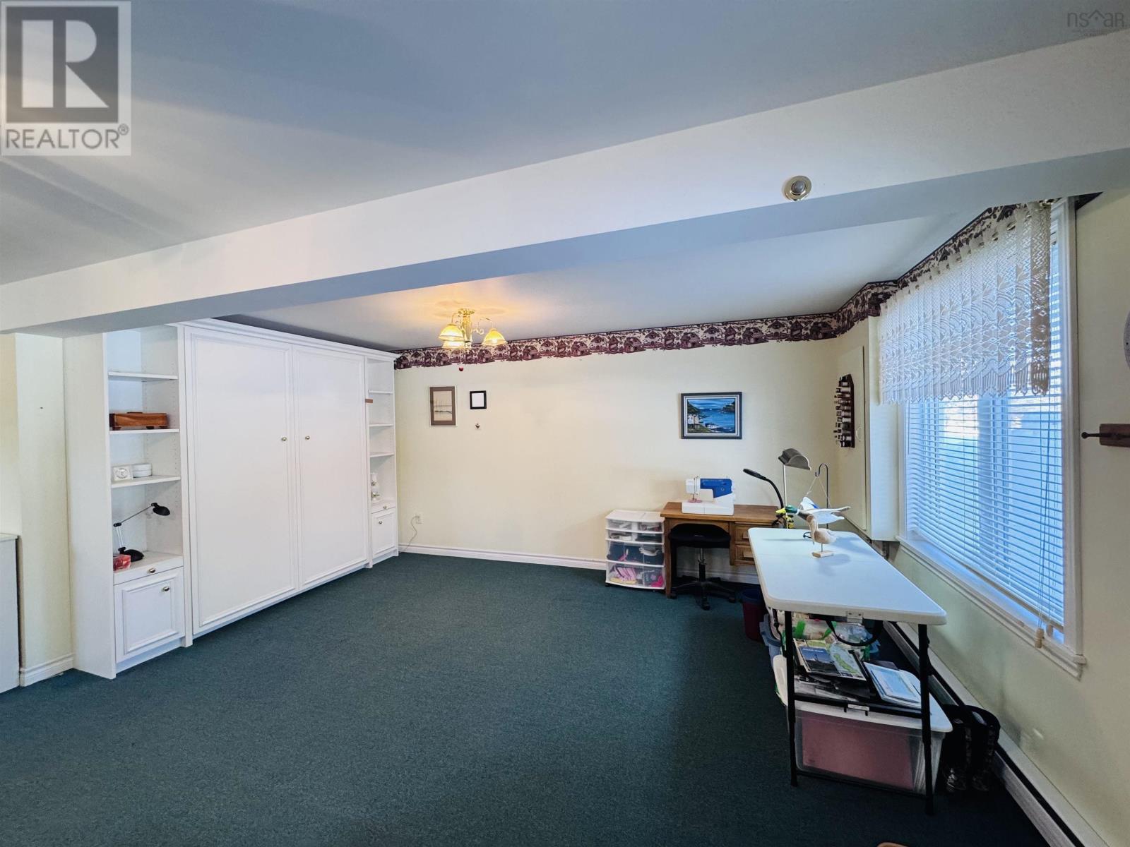 Property 33 of 42 of 27 Wellington Court