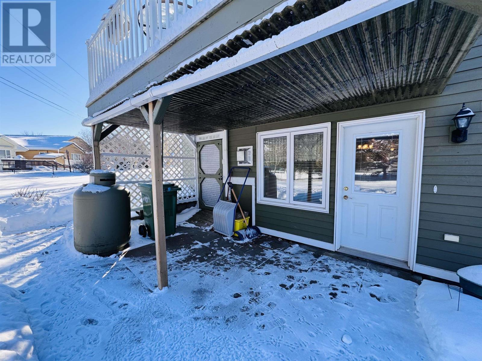 Property 8 of 42 of 27 Wellington Court