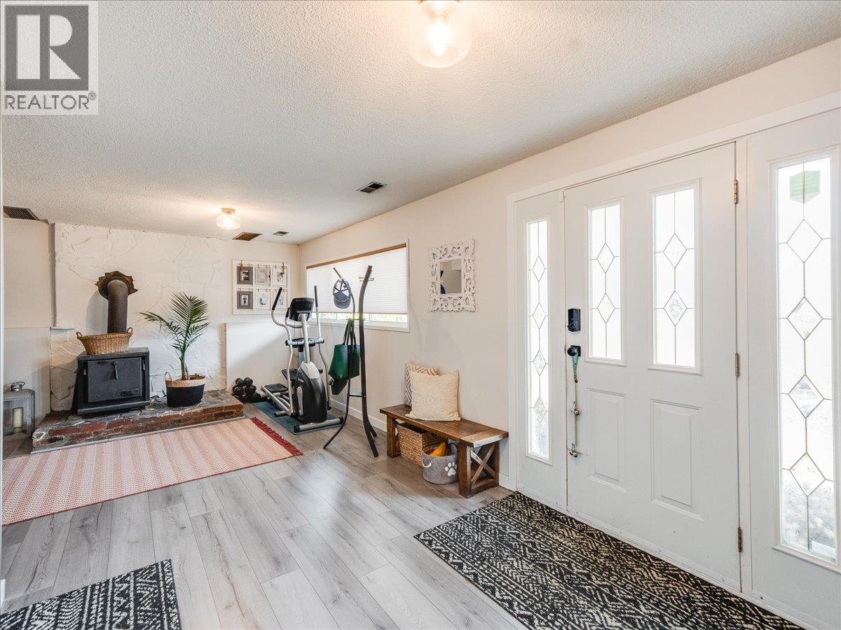 520 10th Avenue, Castlegar