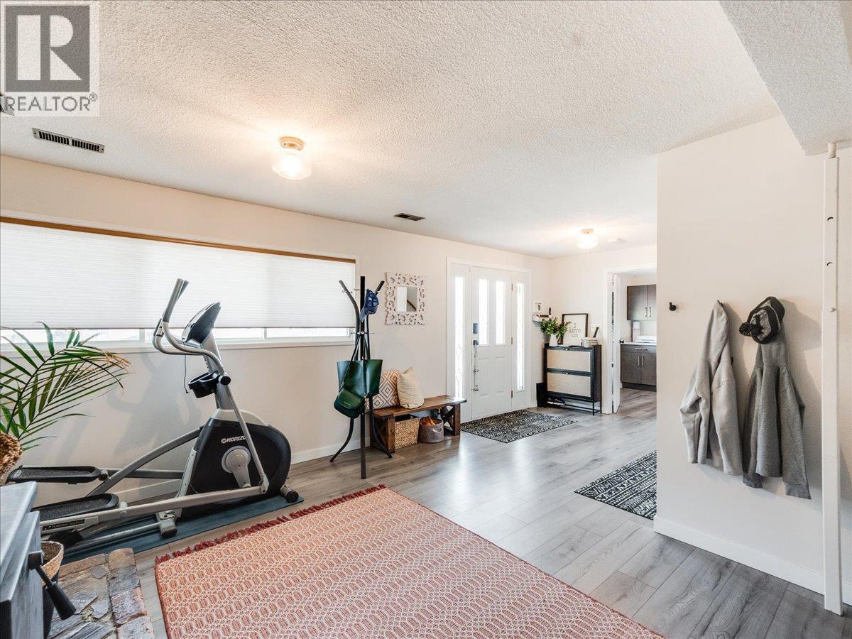 520 10th Avenue, Castlegar