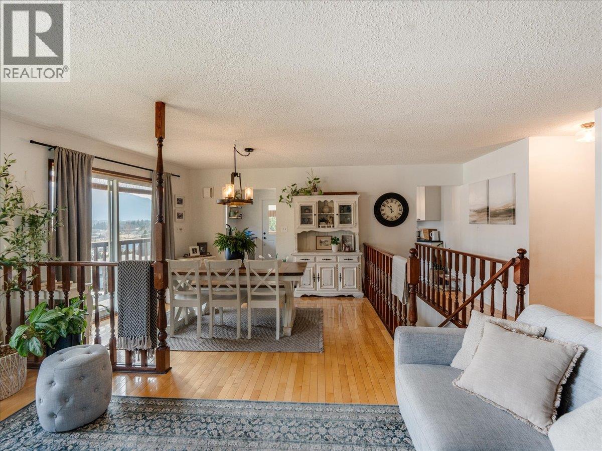 520 10th Avenue, Castlegar