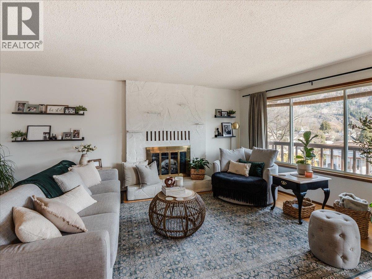 520 10th Avenue, Castlegar