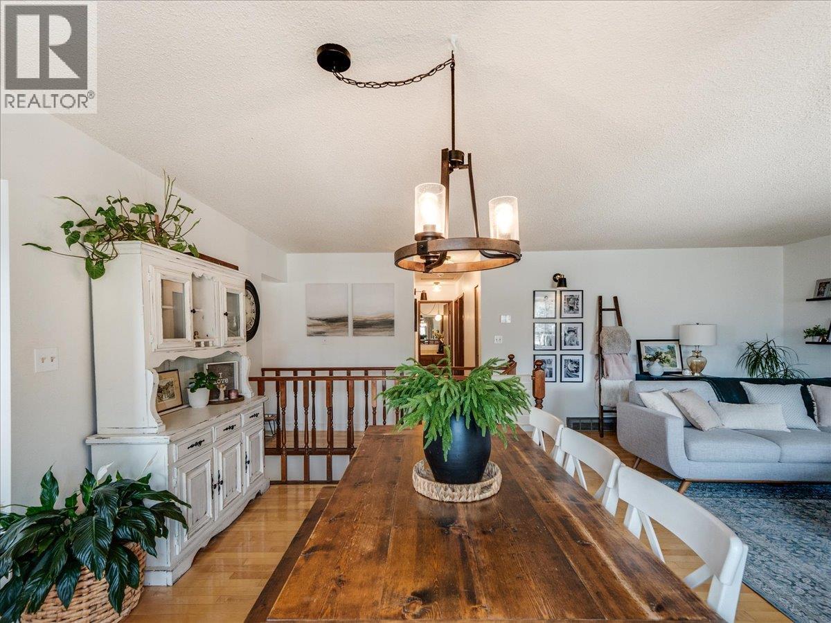 520 10th Avenue, Castlegar