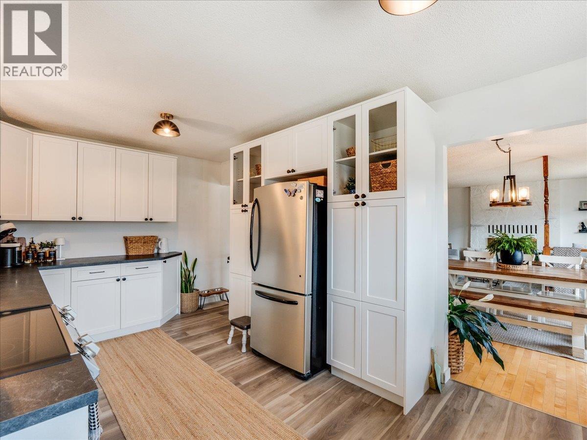 520 10th Avenue, Castlegar