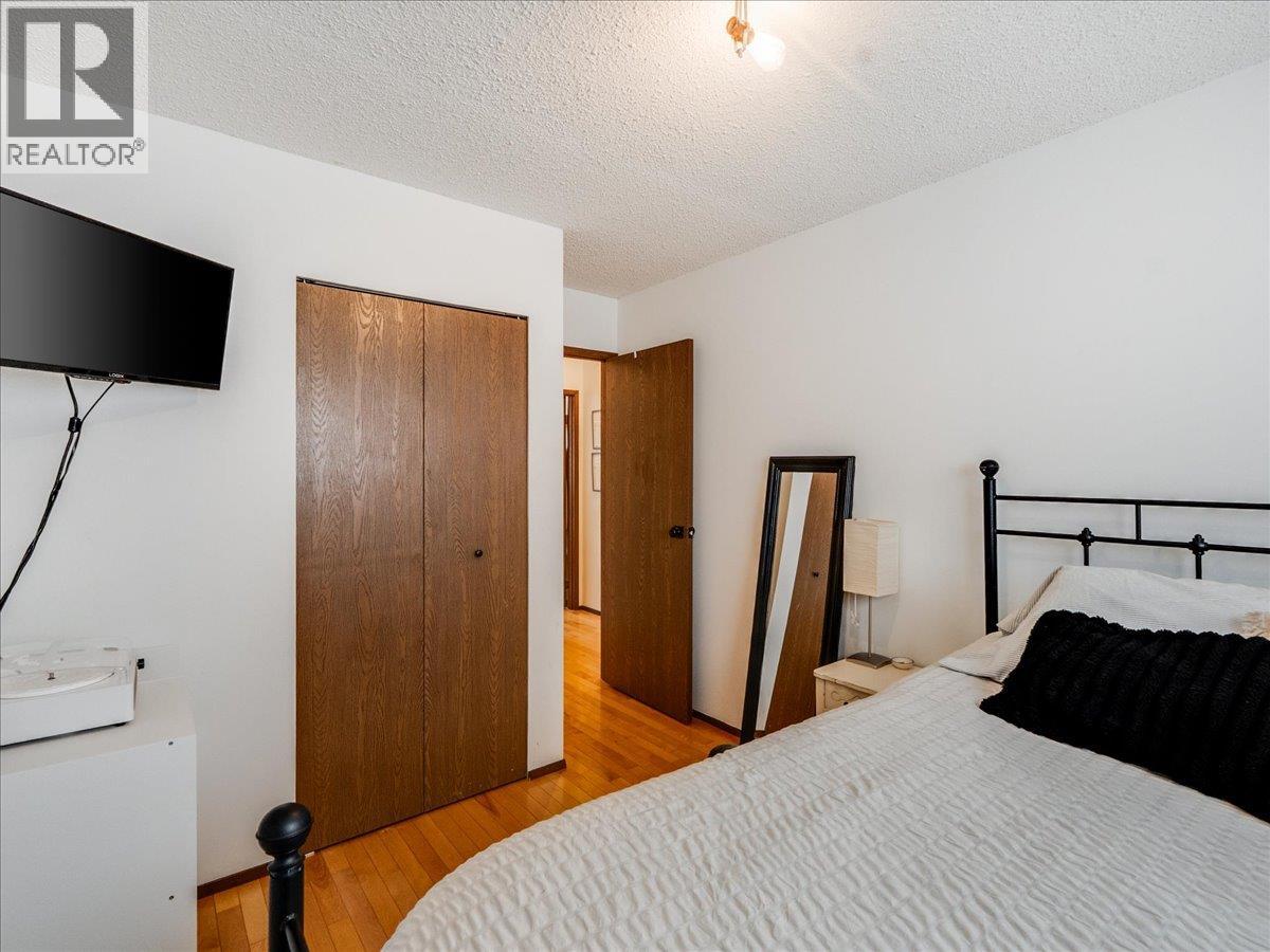 520 10th Avenue, Castlegar