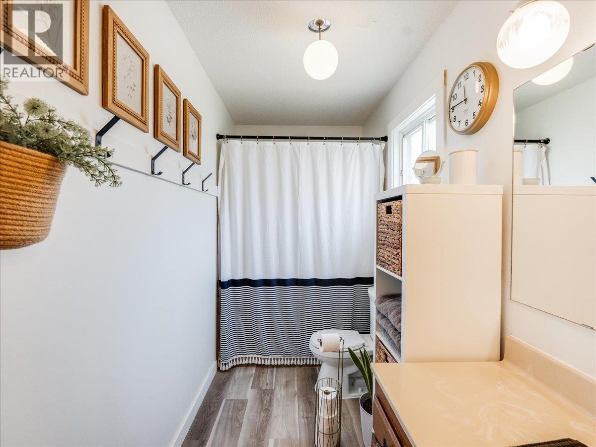 520 10th Avenue, Castlegar