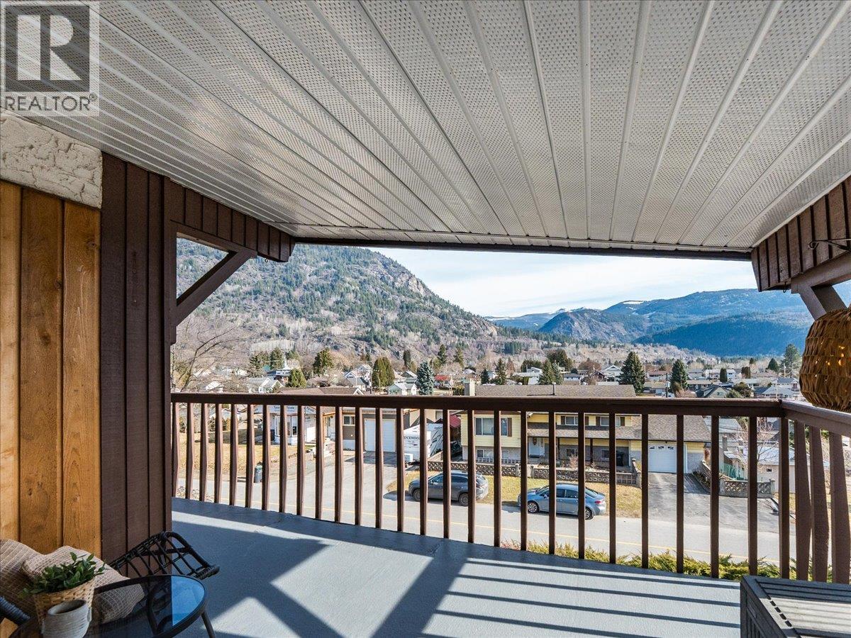 520 10th Avenue, Castlegar