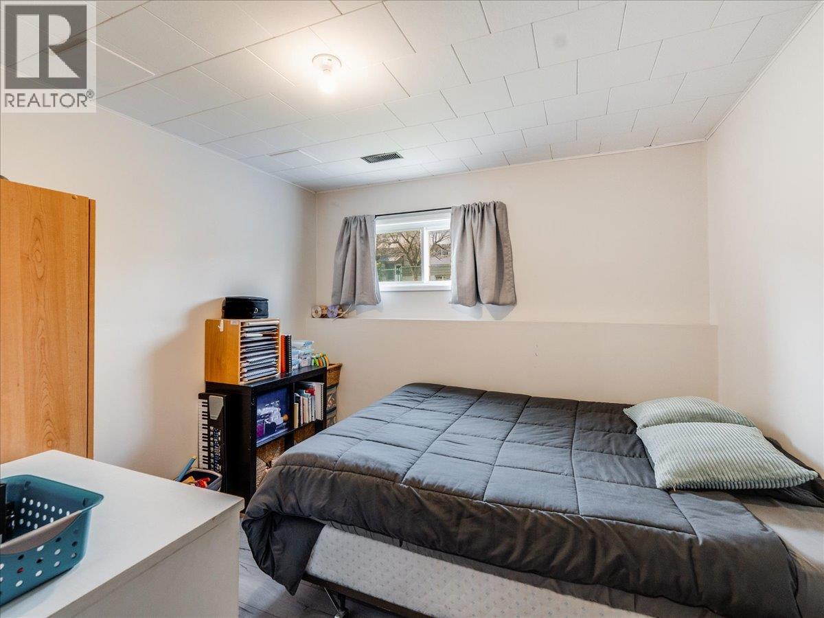 520 10th Avenue, Castlegar