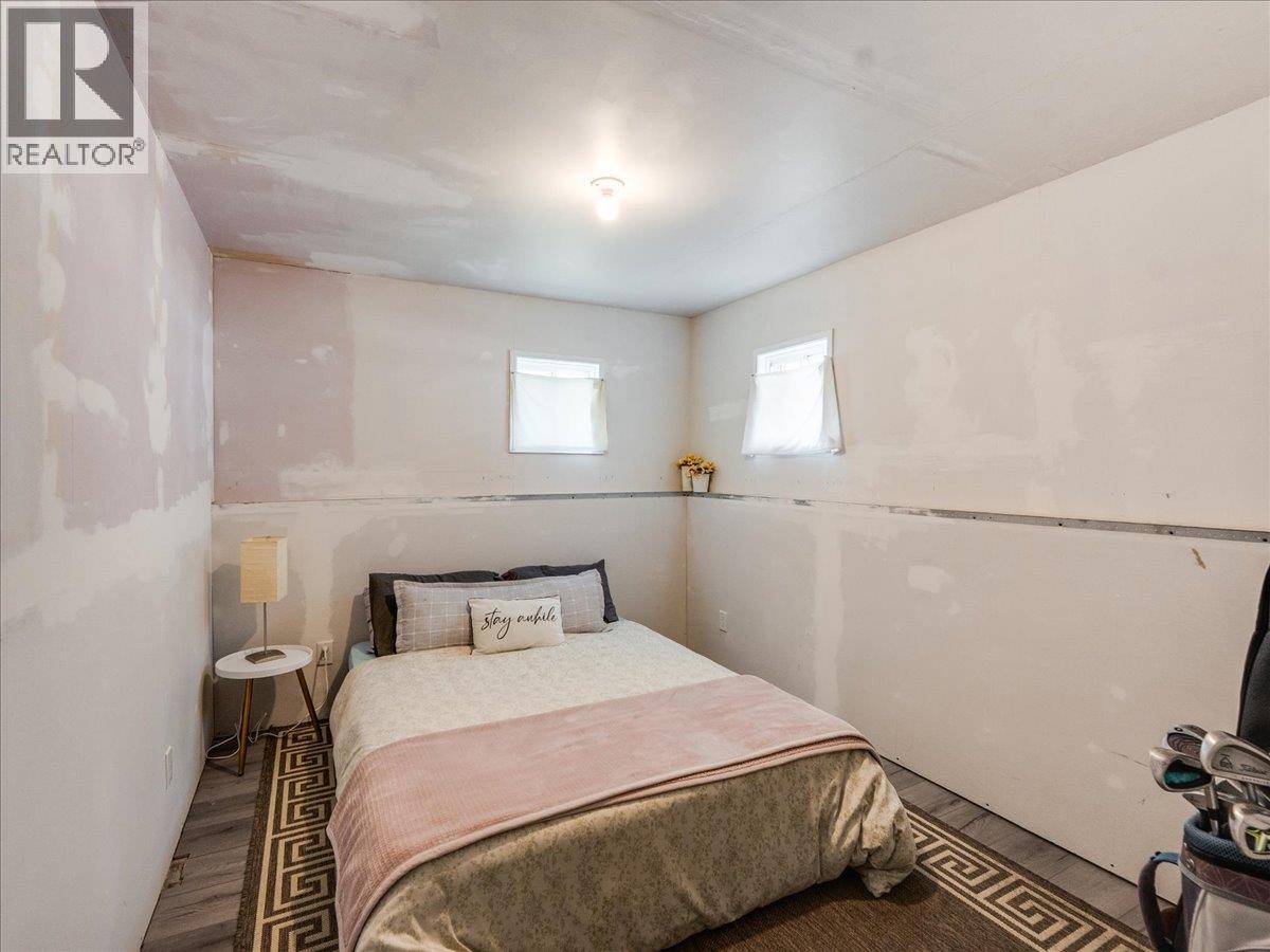 520 10th Avenue, Castlegar