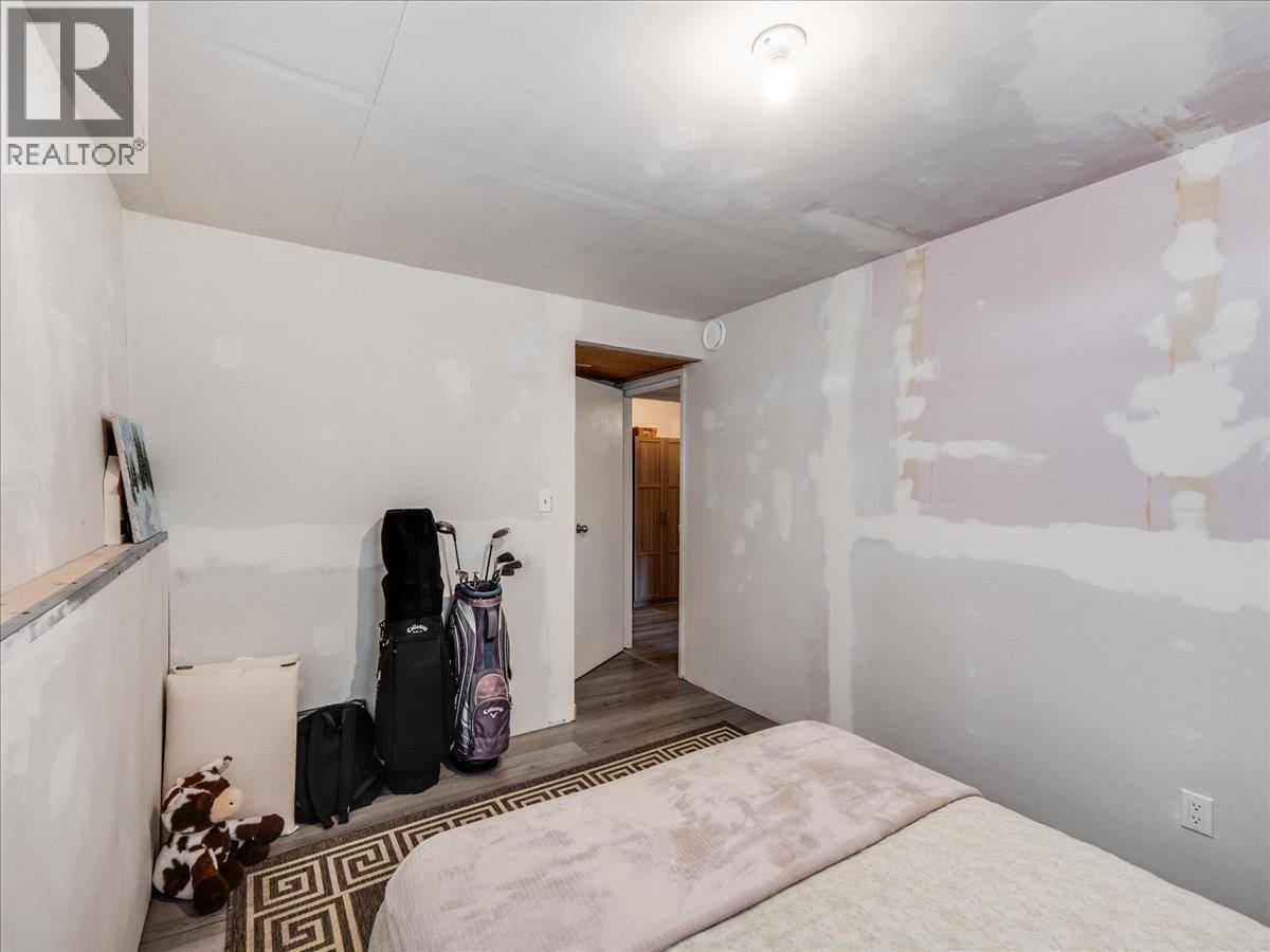 520 10th Avenue, Castlegar