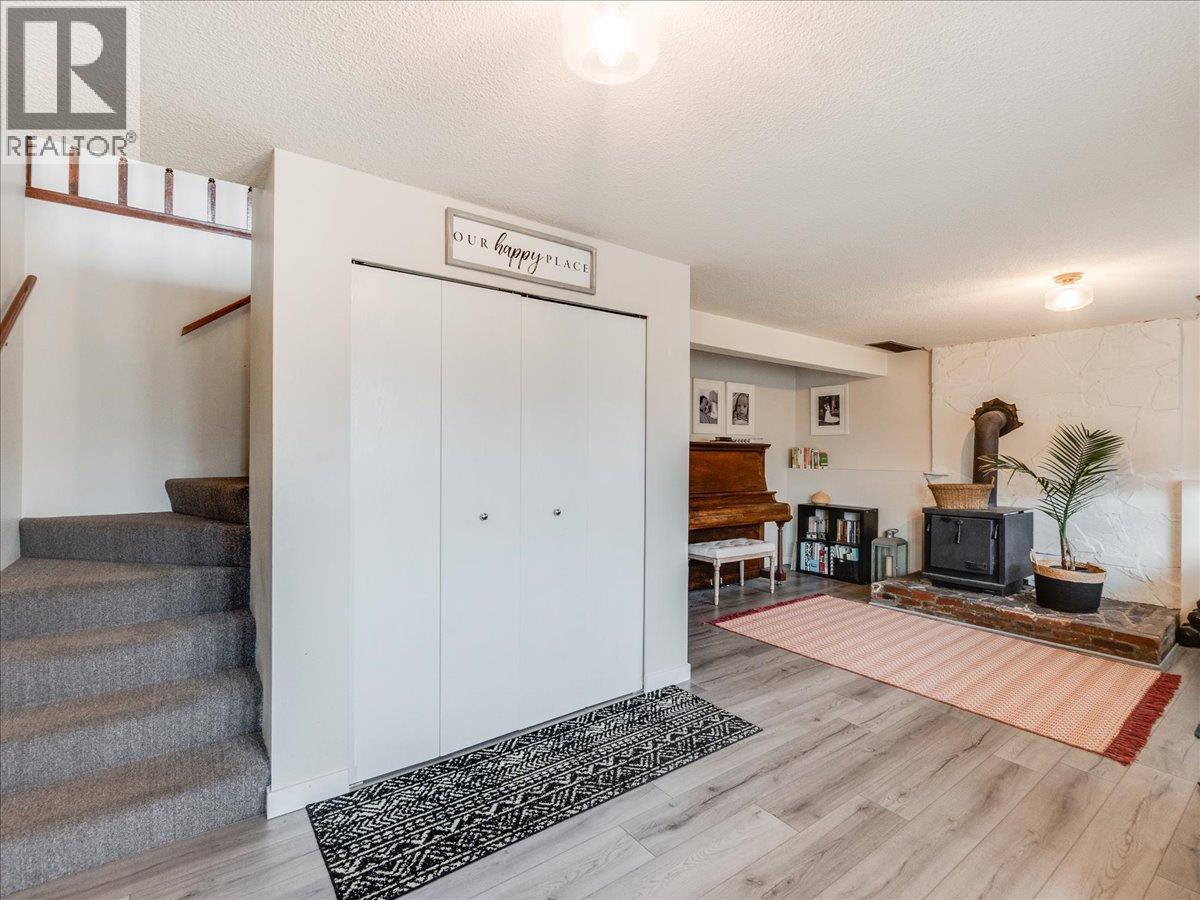 520 10th Avenue, Castlegar